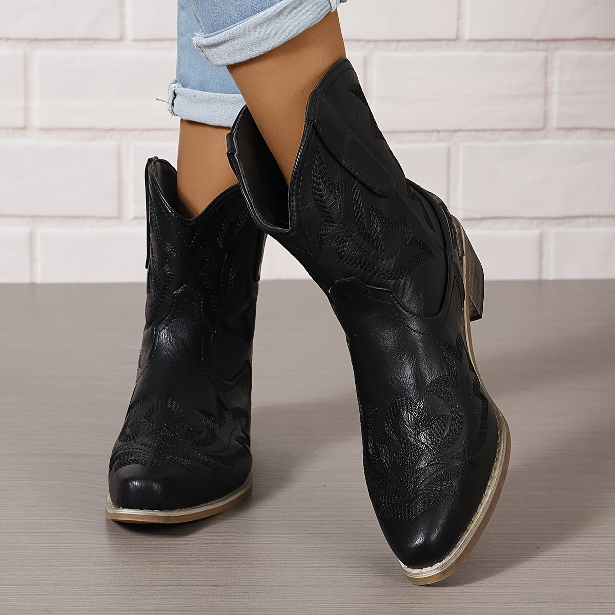 Women's Western Embroidery Mid-Heel Ankle Boots