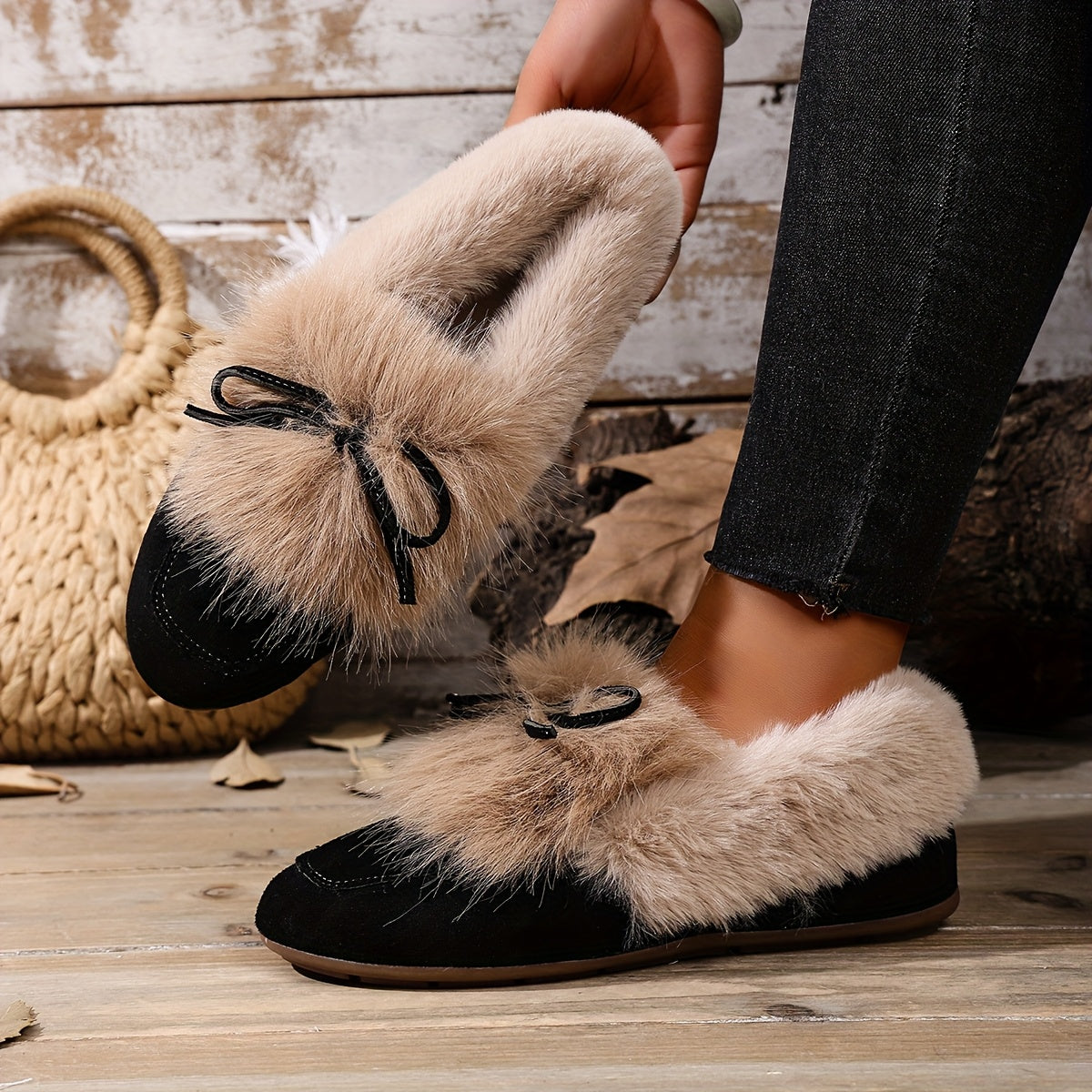 Women's Plush Slip-On Slippers with Bow