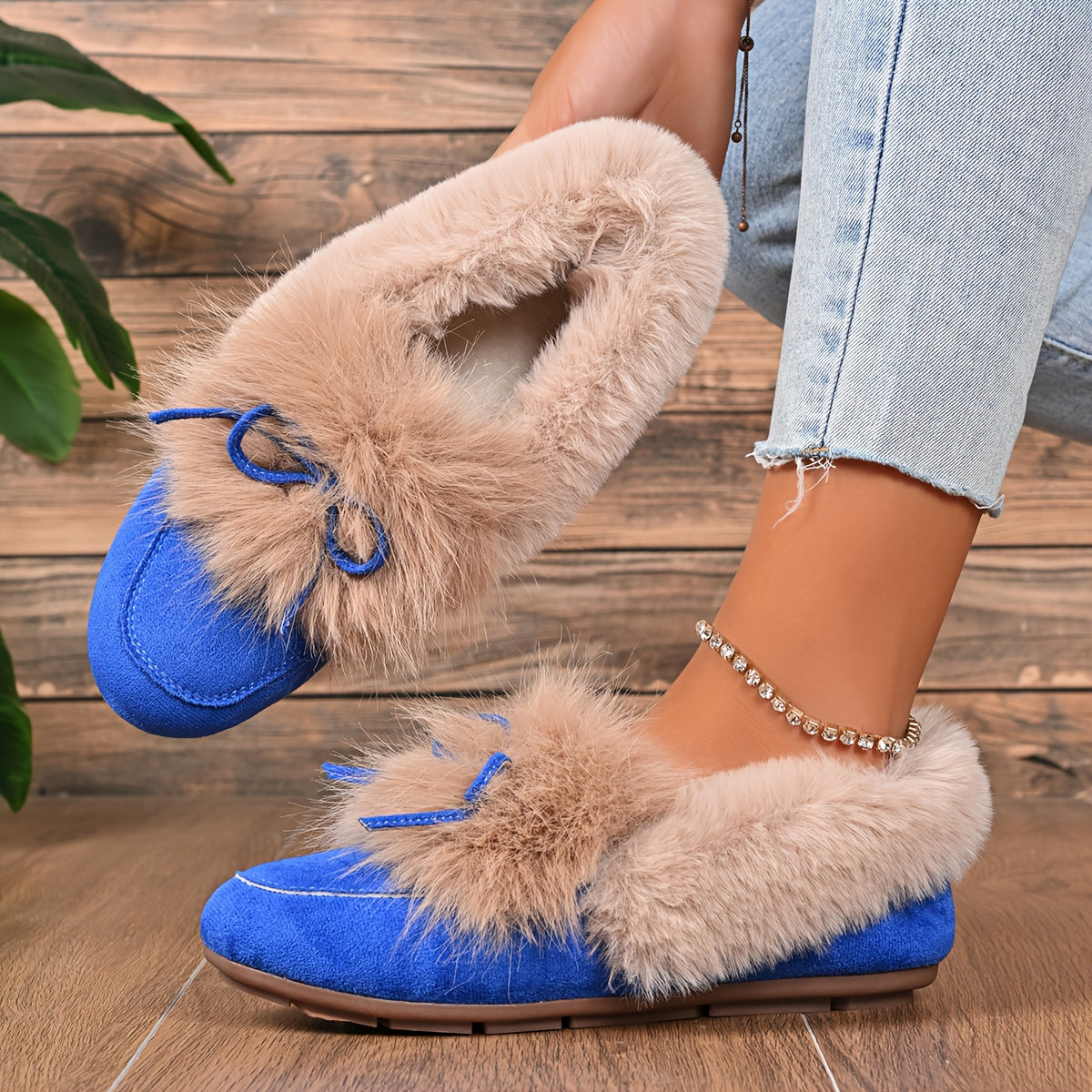 Women's Plush Slip-On Slippers with Bow