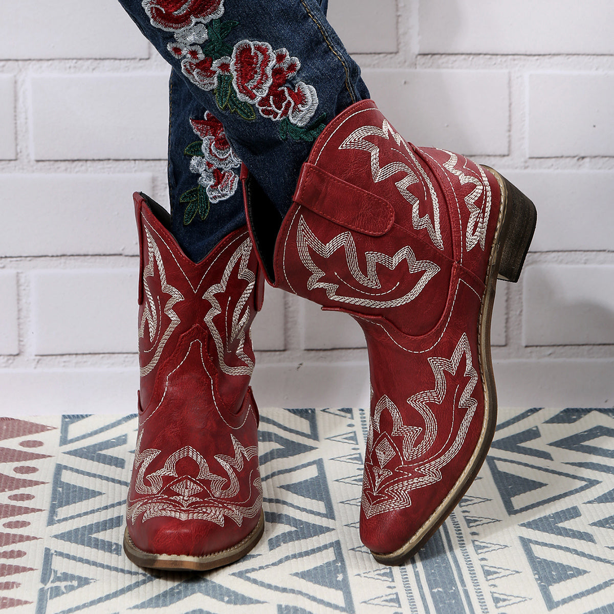 Women's Western Embroidery Mid-Heel Ankle Boots