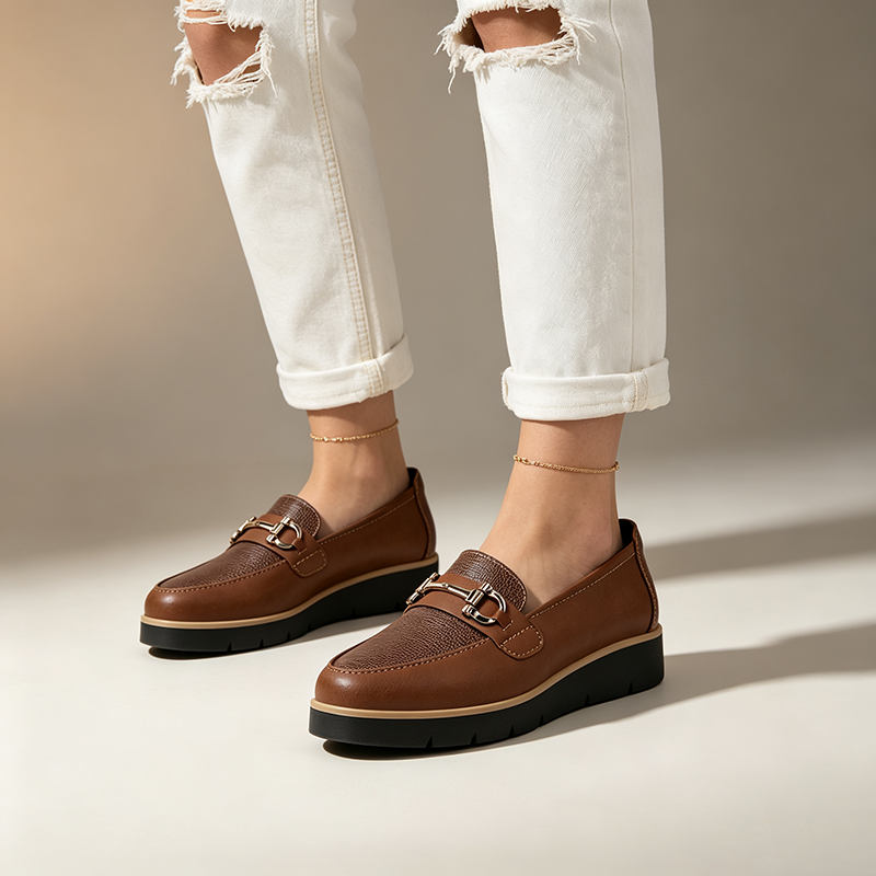 Women's Platform Loafers with Metal Detail – Smart-Casual