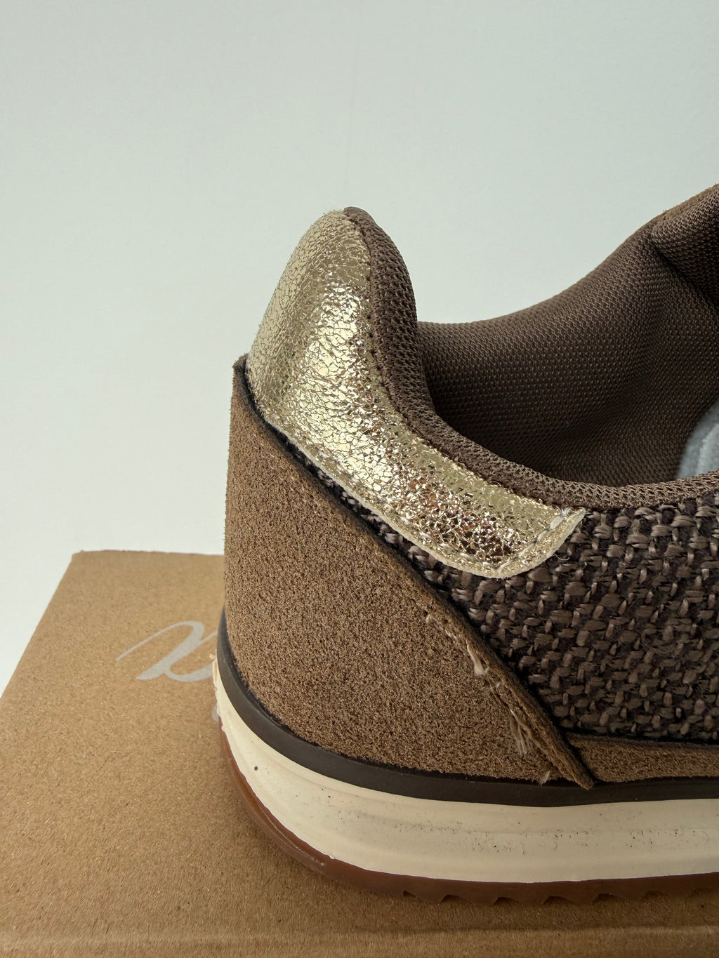 Women's Retro Suede-Look Sneakers – Brown
