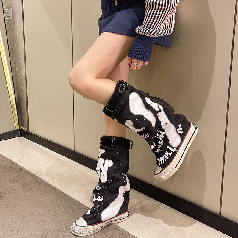 Women's Graffiti-Print Foldable Canvas Mid-Calf Boots