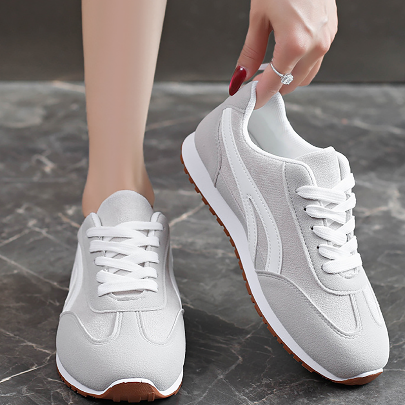Women's Casual Lace-Up Retro Sneakers