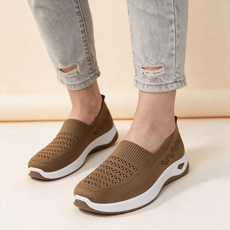 Women's breathable mesh shoes