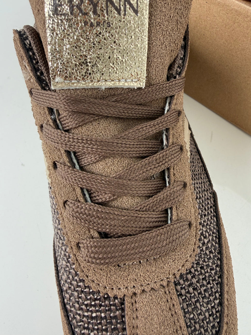 Women's Retro Suede-Look Sneakers – Brown