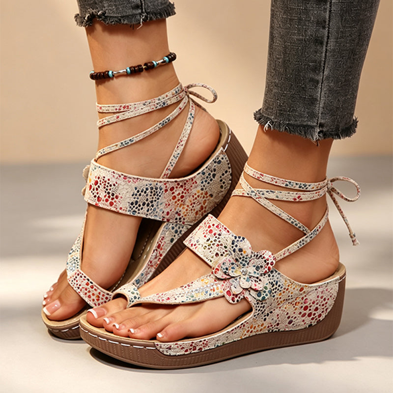 Women's floral-decorated wedge sandals