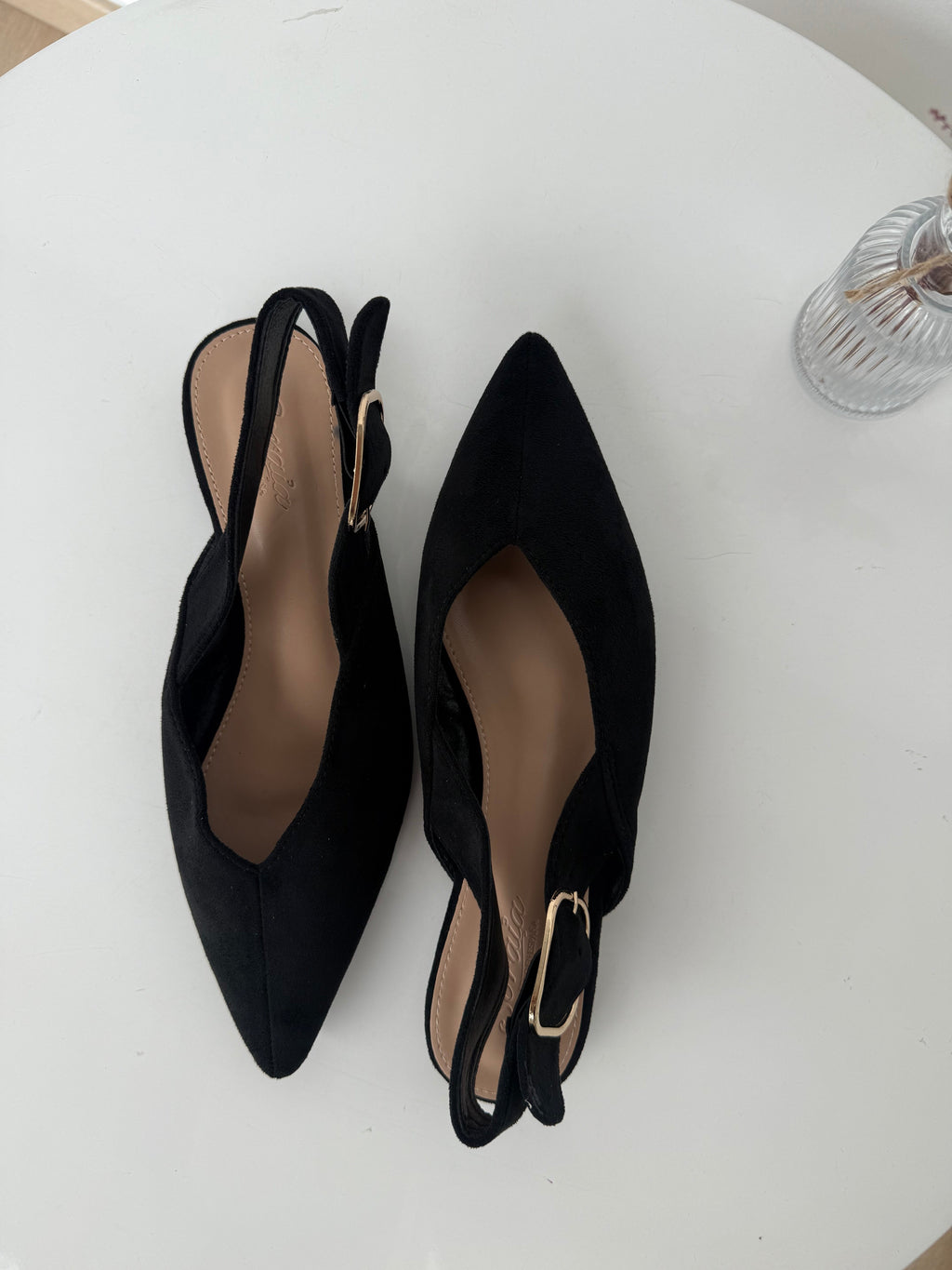 Women's Pointed-Toe Slingback Flats – Black