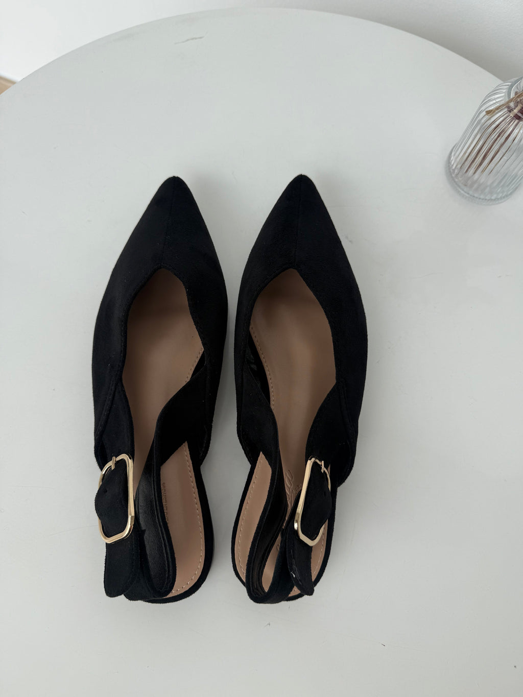 Women's Pointed-Toe Slingback Flats – Black