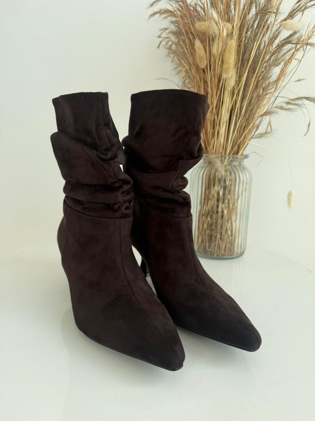 Women's Slouchy Kitten-Heel Boots – Dark Brown