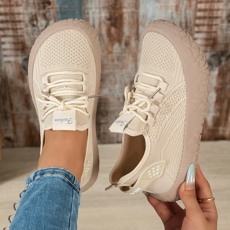 Women's Breathable Fly-Knit Mesh Sports Shoes